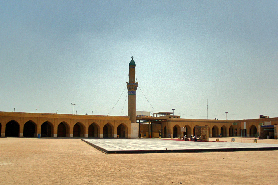 Courtyard-of-Al-Sahlah