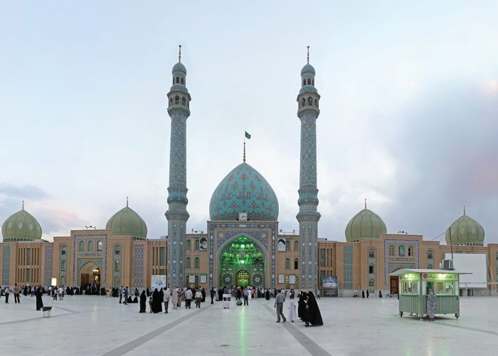 10 Signs of the Arrival of Imam Mehdi a.s - Masjid Jamkaran
